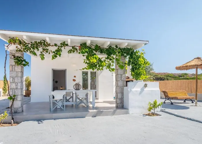 Daire Kristen's & Adamantas (Milos)