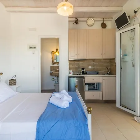 Kristen's Studio&apartments * Adamantas (Milos)