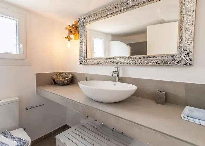 Kristen's & Adámasz