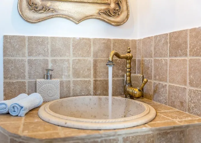 Kristen's & アダマス